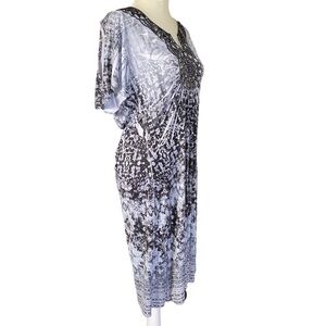 World Unity Women's S black and white casual dress open shoulders and sequin